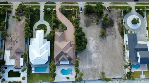 1420/1440 Gulf Boulevard Belleair Shore FL 33786