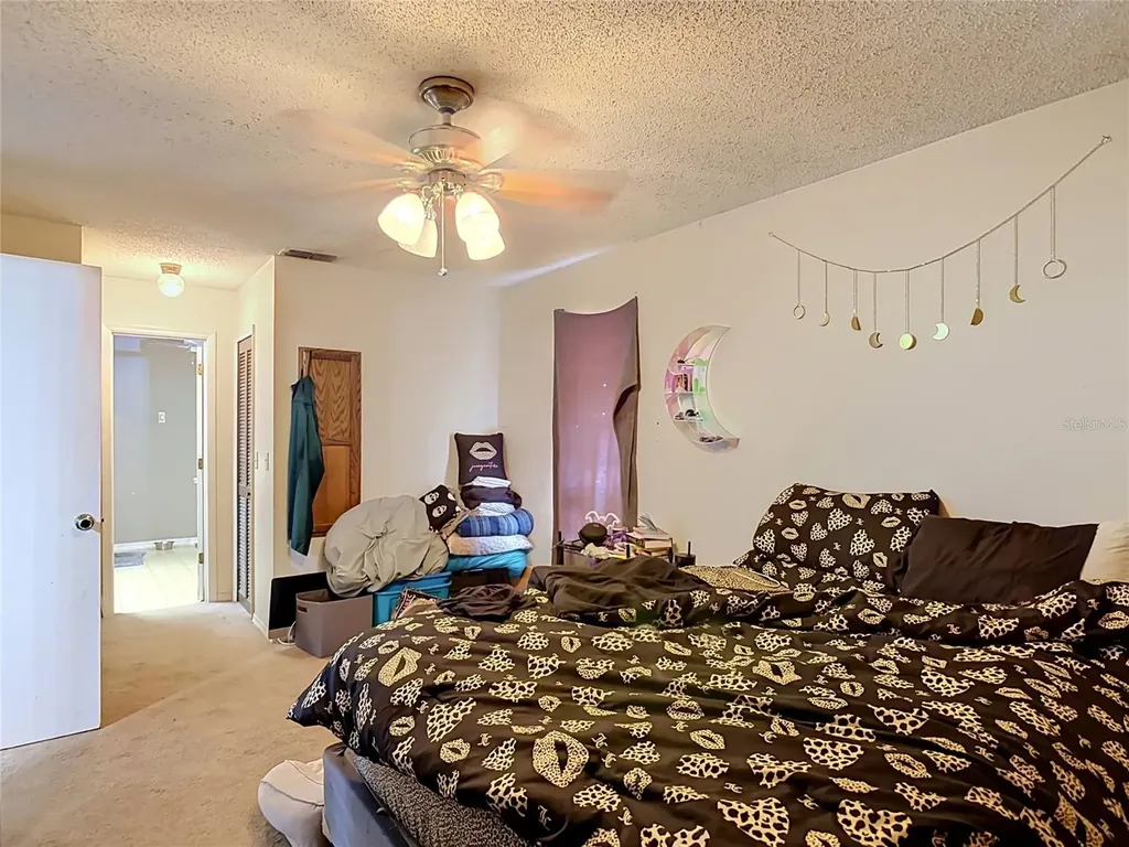 1072 Peak Circle Deltona FL 32738