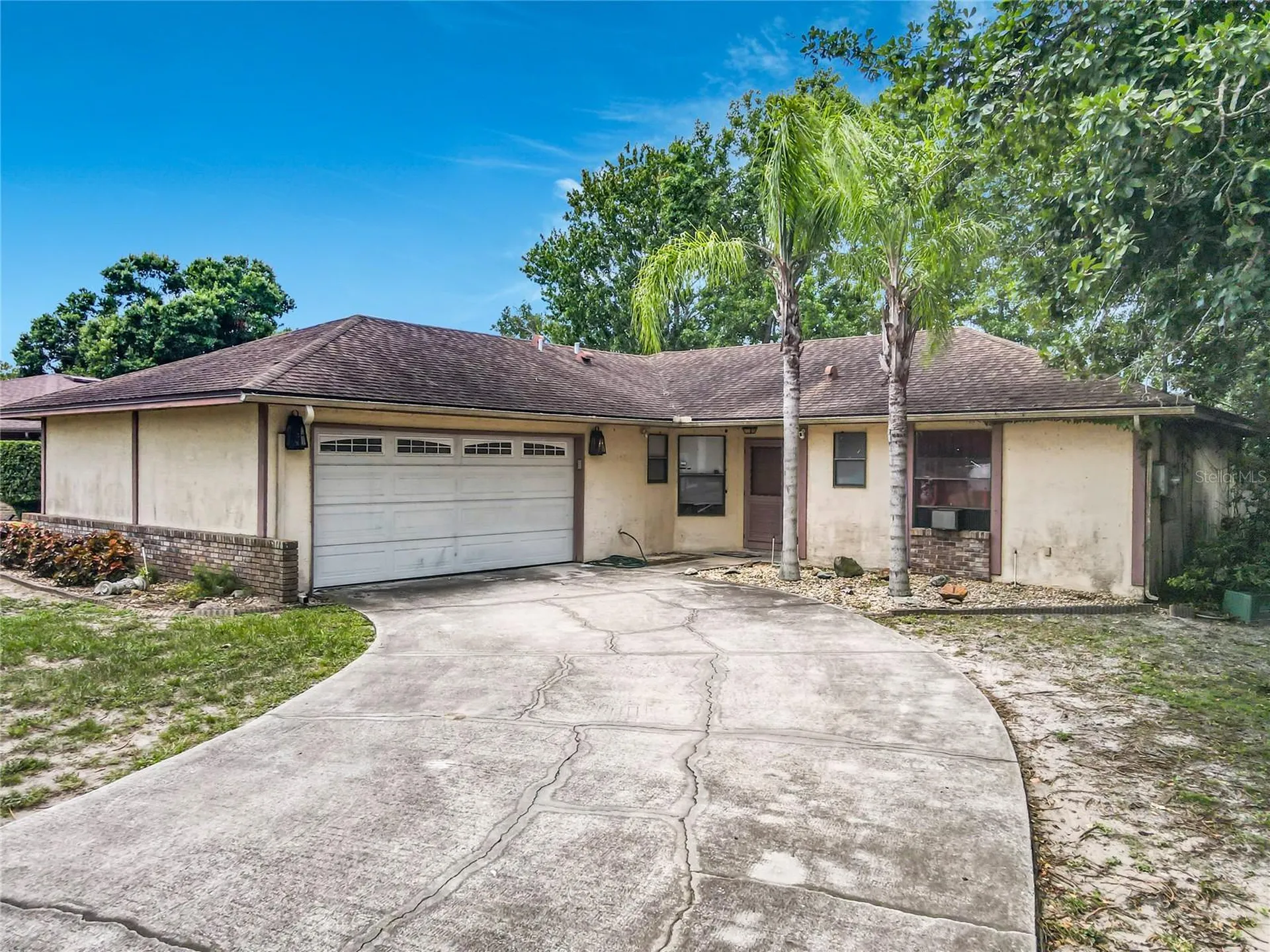 1072 Peak Circle Deltona FL 32738