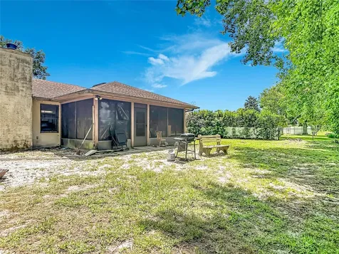1072 Peak Circle Deltona FL 32738