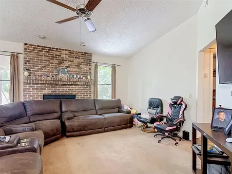 1072 Peak Circle Deltona FL 32738