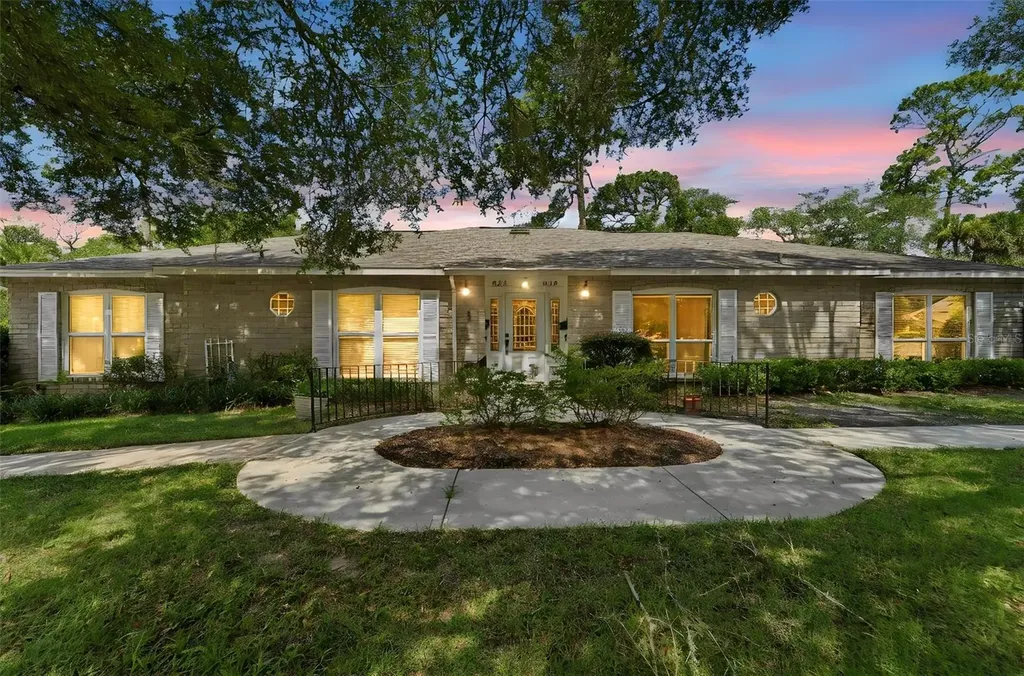 820 S Hill Avenue Deland FL 32724