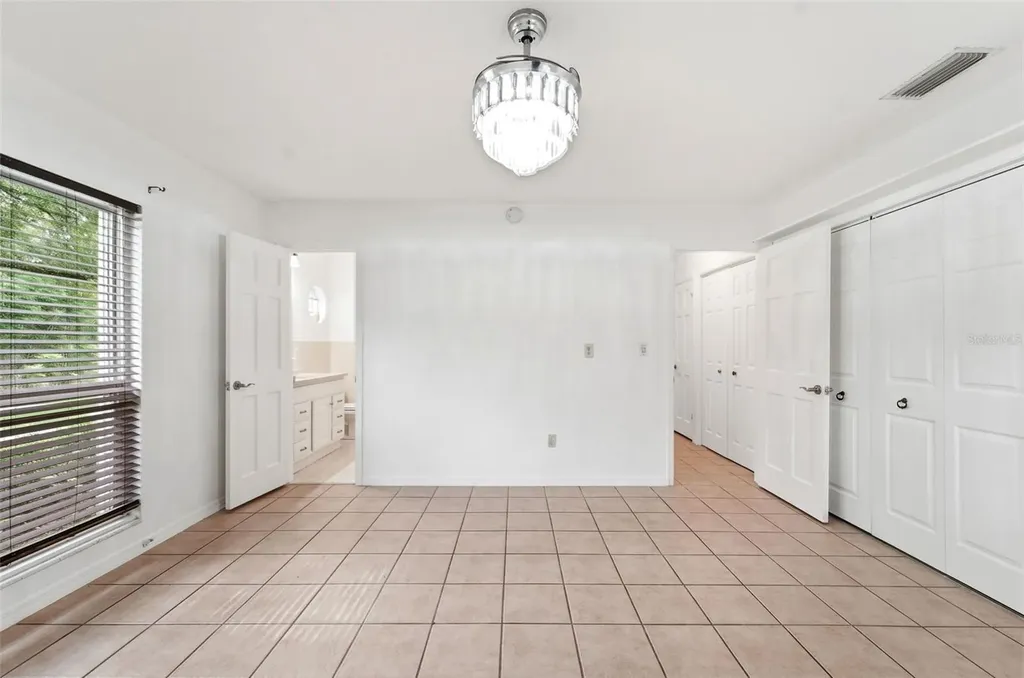 820 S Hill Avenue Deland FL 32724
