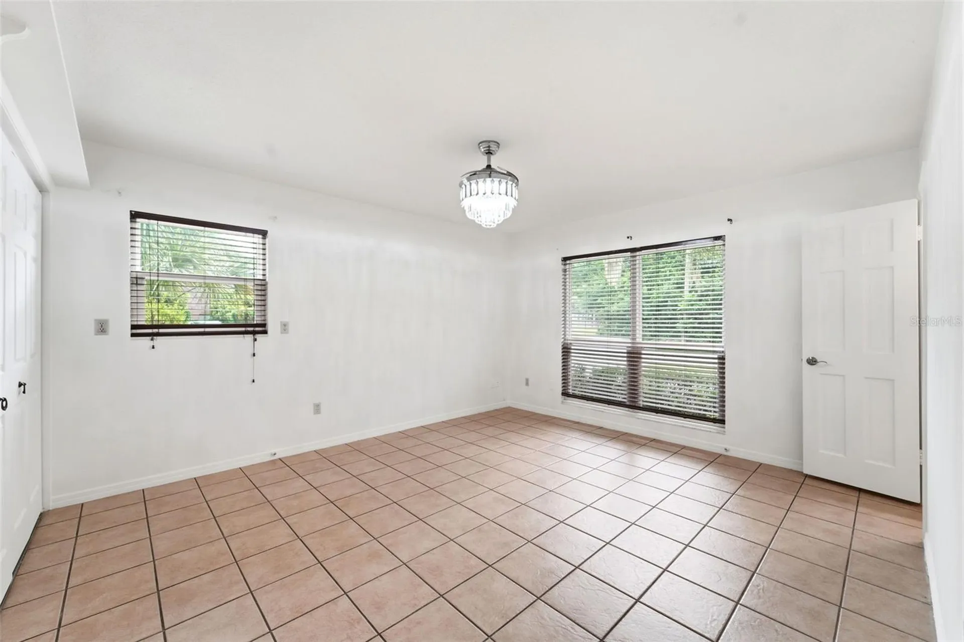 820 S Hill Avenue Deland FL 32724