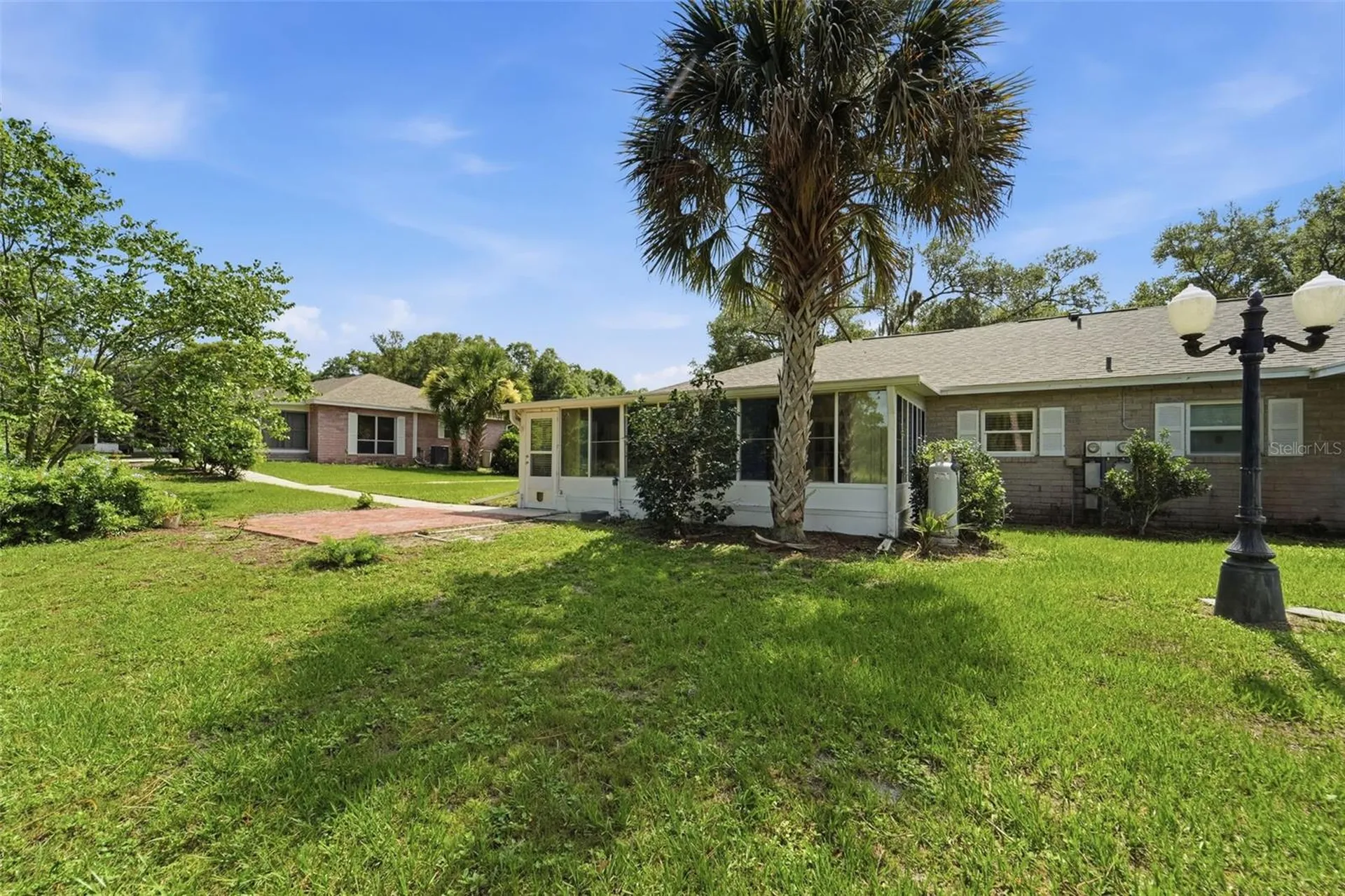 820 S Hill Avenue Deland FL 32724