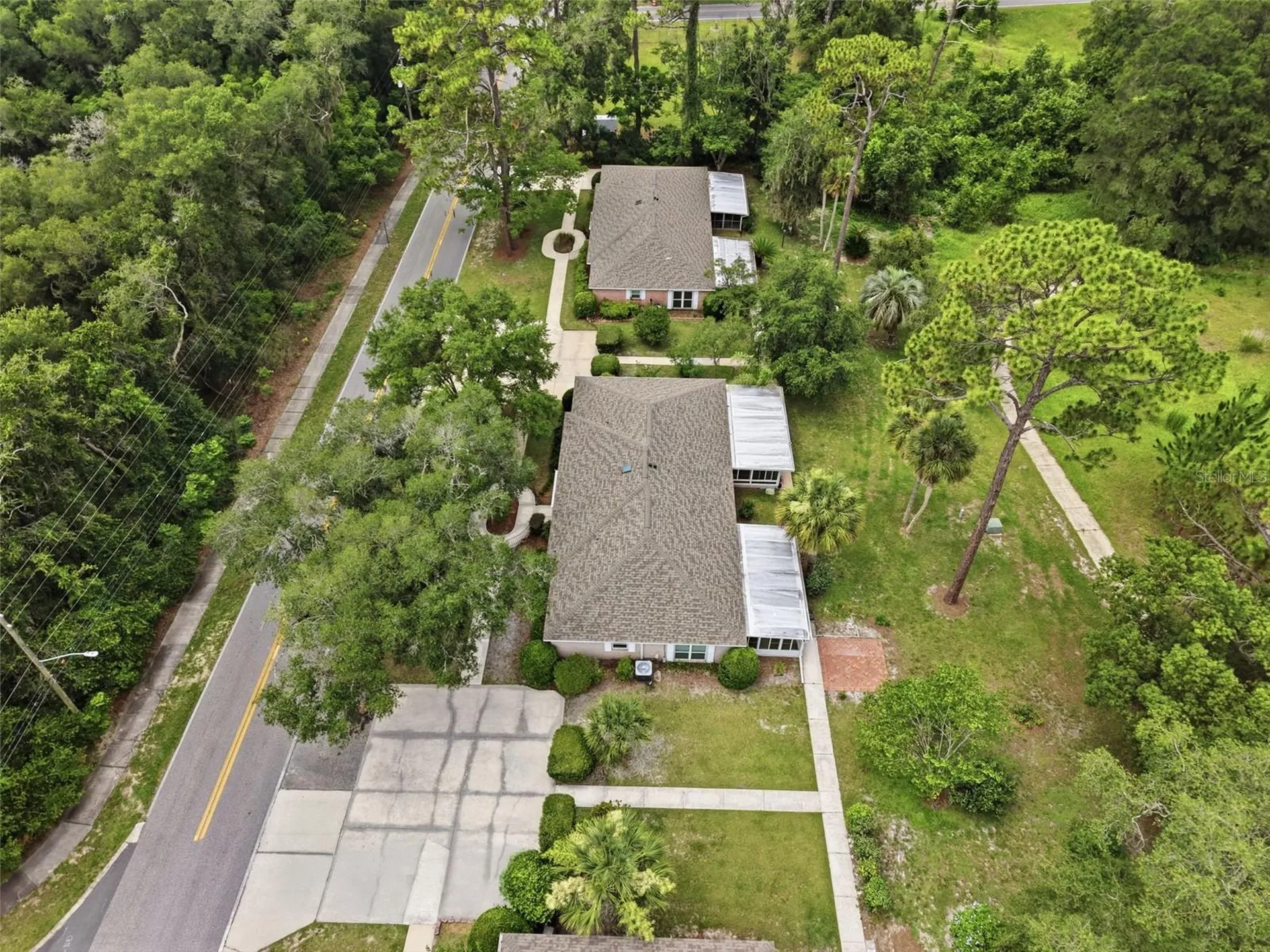 820 S Hill Avenue Deland FL 32724