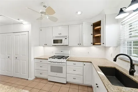820 S Hill Avenue Deland FL 32724