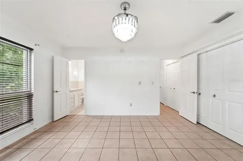 820 S Hill Avenue Deland FL 32724