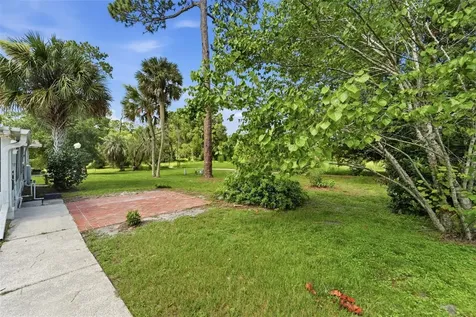 820 S Hill Avenue Deland FL 32724
