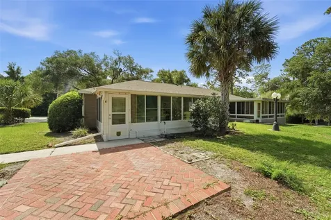 820 S Hill Avenue Deland FL 32724