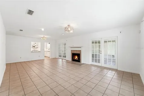 820 S Hill Avenue Deland FL 32724