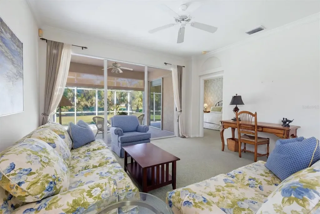 9402 Forest Hills Circle Sarasota FL 34238