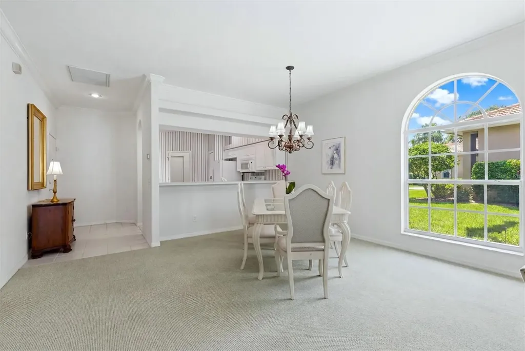 9402 Forest Hills Circle Sarasota FL 34238