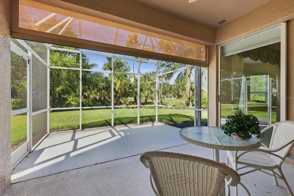 9402 Forest Hills Circle Sarasota FL 34238