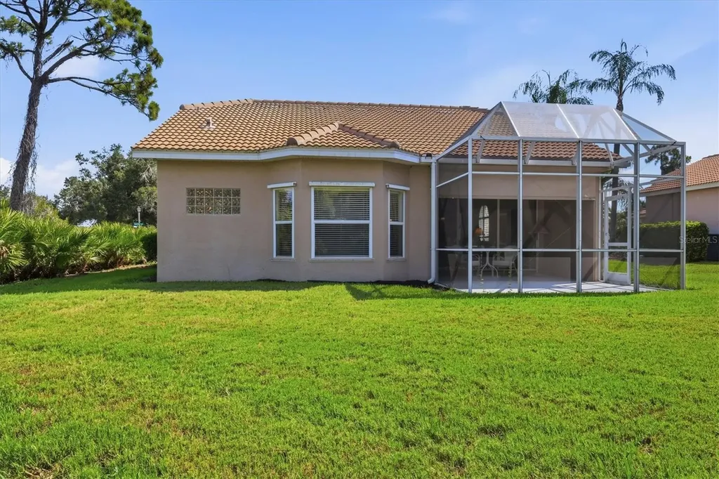 9402 Forest Hills Circle Sarasota FL 34238