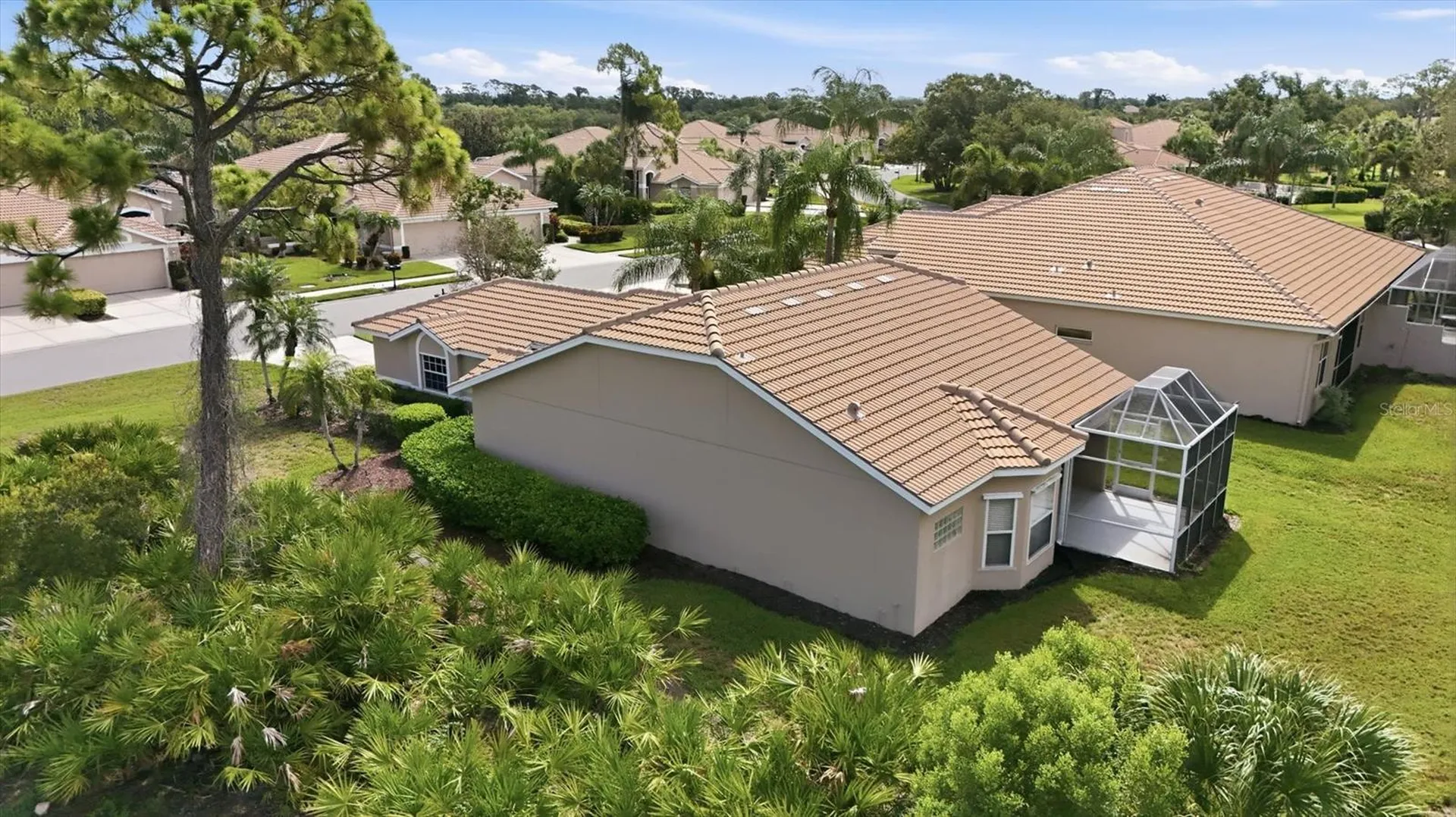 9402 Forest Hills Circle Sarasota FL 34238
