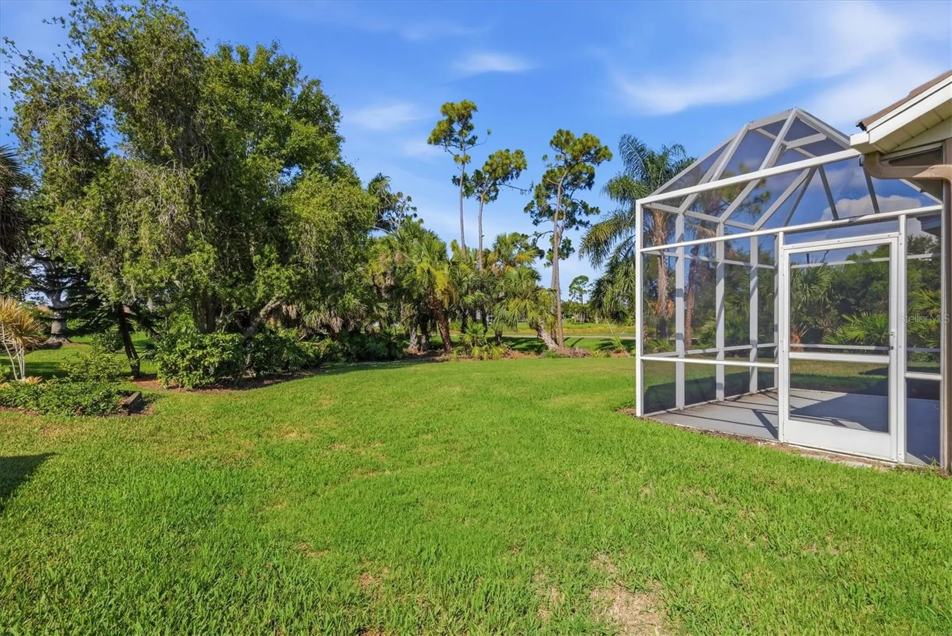 9402 Forest Hills Circle Sarasota FL 34238