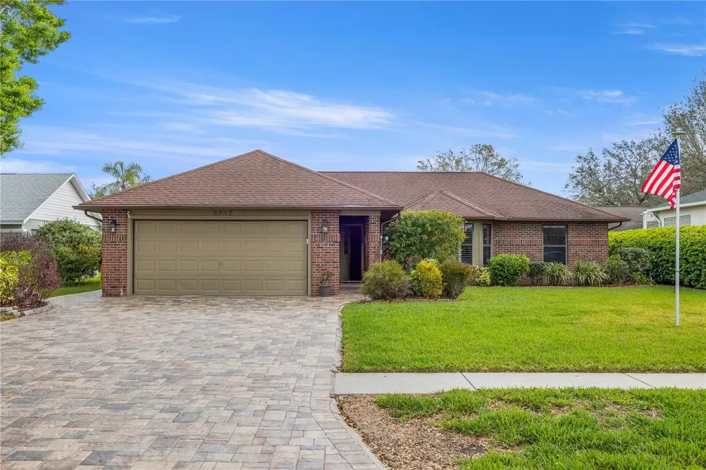6352 Huntington Drive Zephyrhills FL 33542