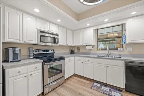 6352 Huntington Drive Zephyrhills FL 33542