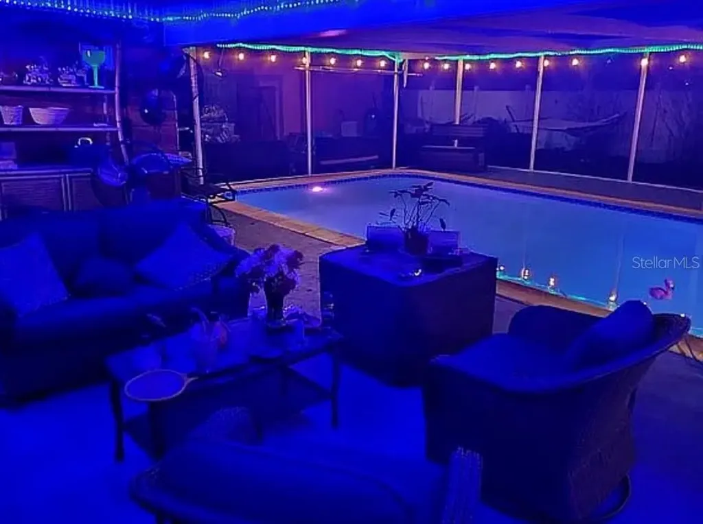 5673 97th Way N St Petersburg FL 33708