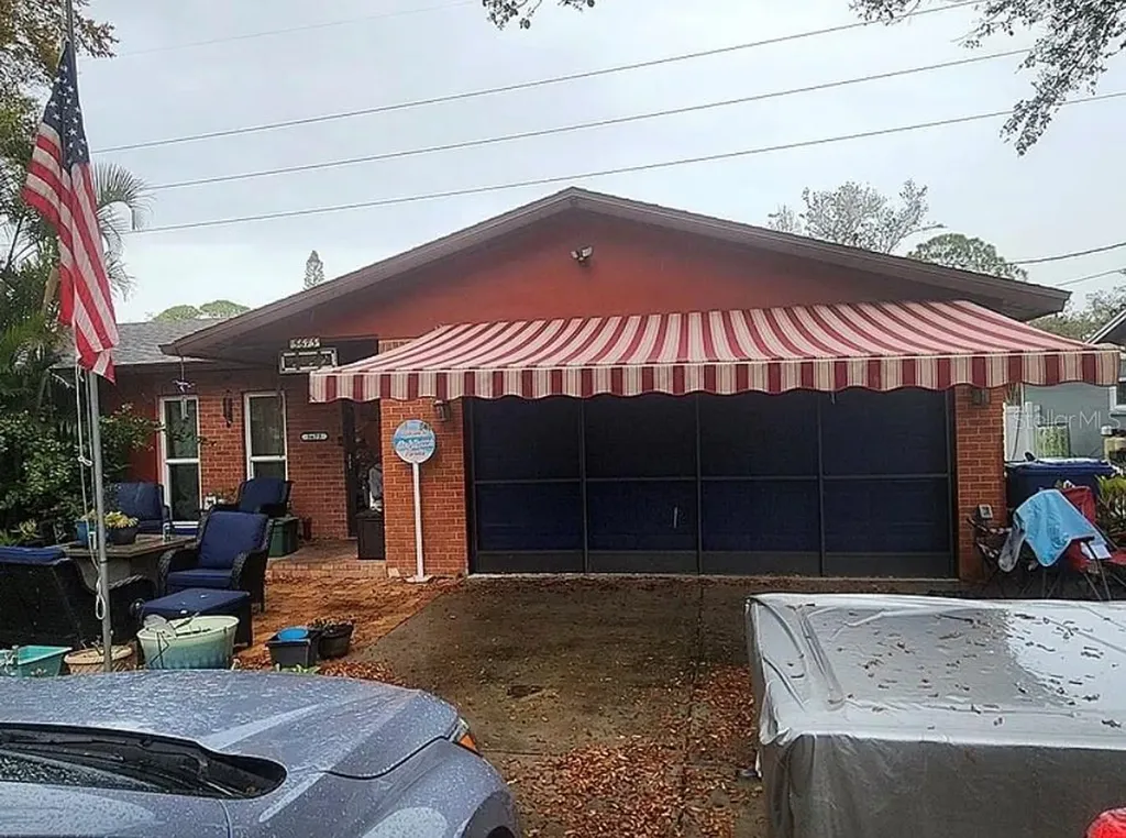 5673 97th Way N St Petersburg FL 33708
