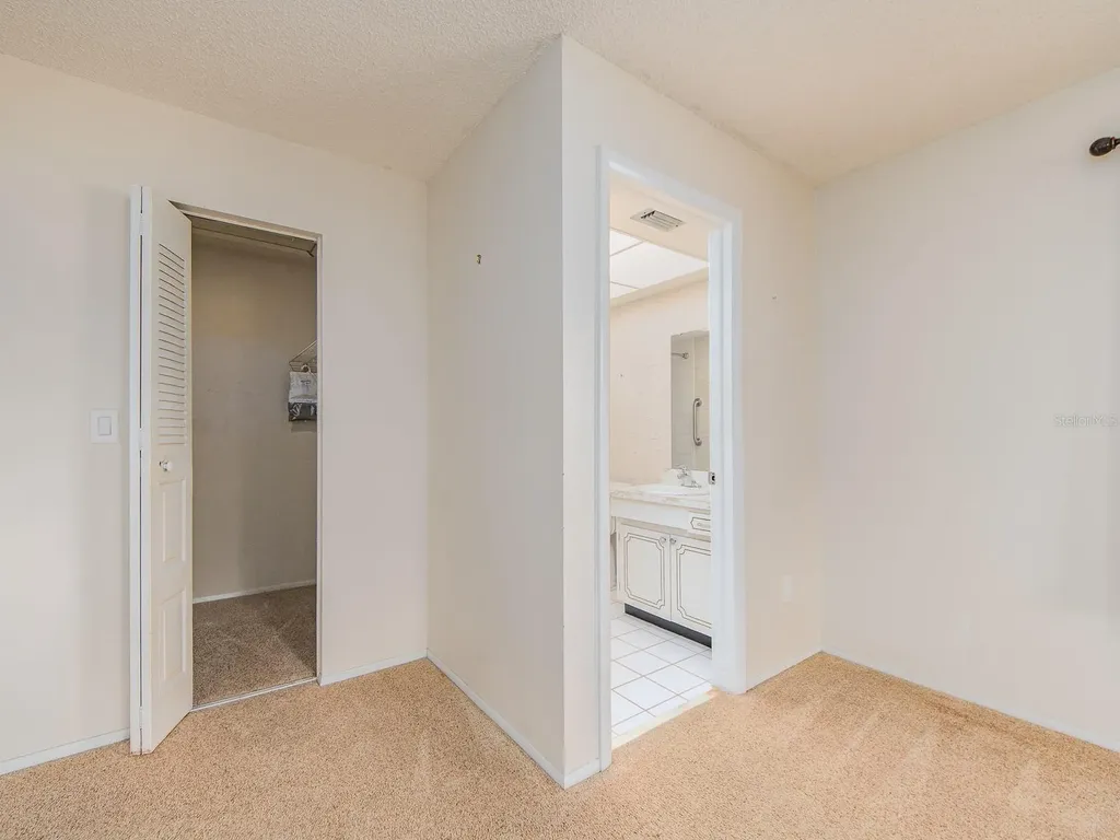 1009 Queen Anne Drive Palm Harbor FL 34684