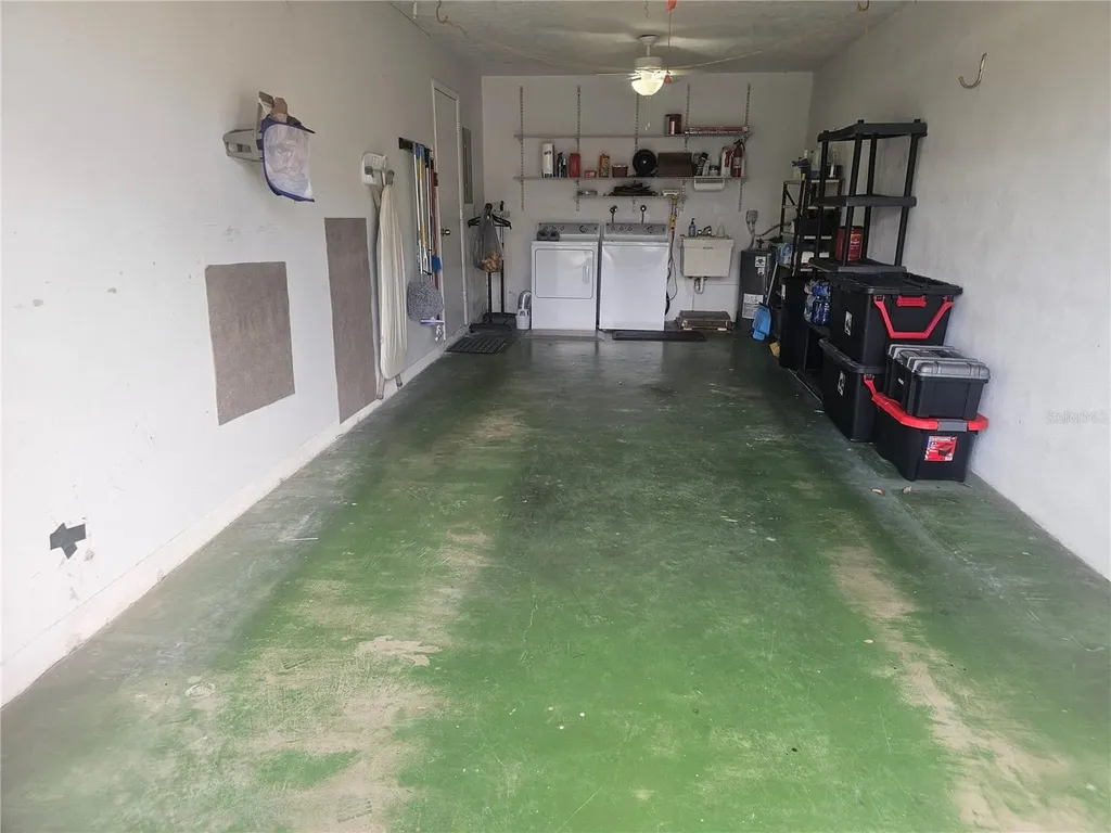 1009 Queen Anne Drive Palm Harbor FL 34684