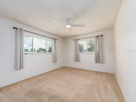 1009 Queen Anne Drive Palm Harbor FL 34684