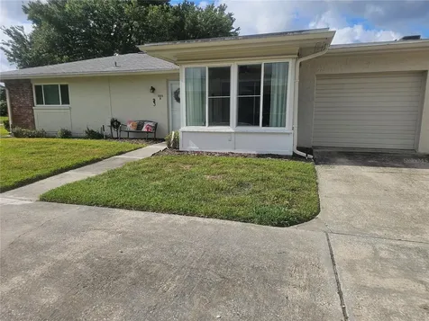 1009 Queen Anne Drive Palm Harbor FL 34684