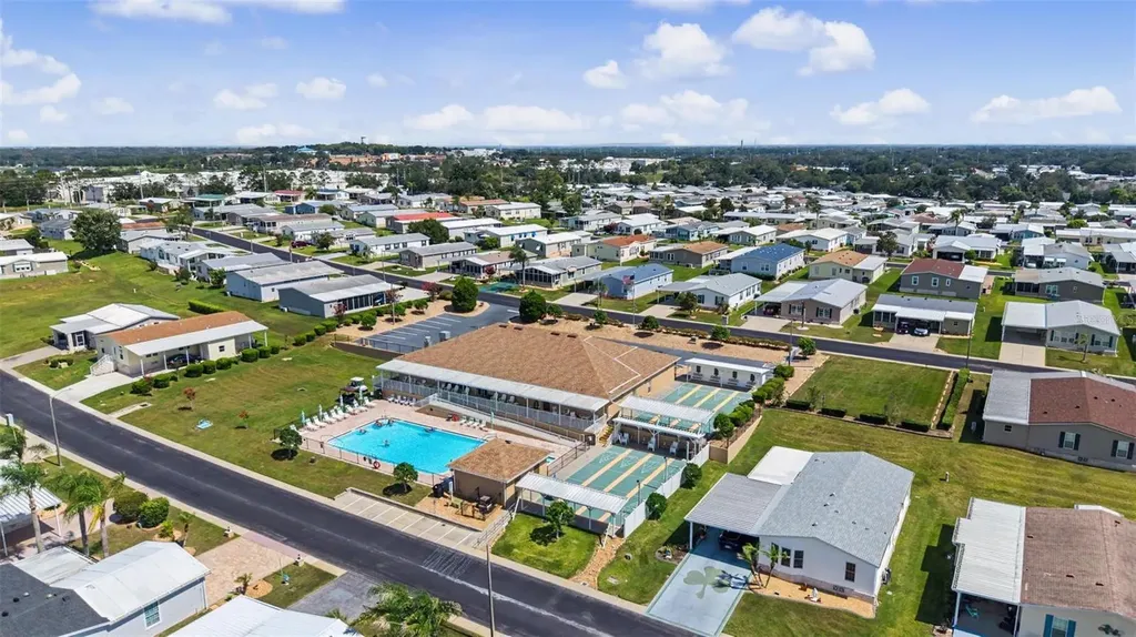 37200 Neukom Avenue Zephyrhills FL 33541
