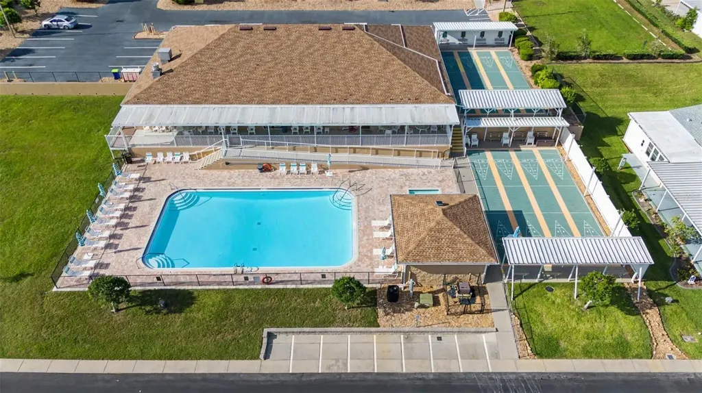 37200 Neukom Avenue Zephyrhills FL 33541