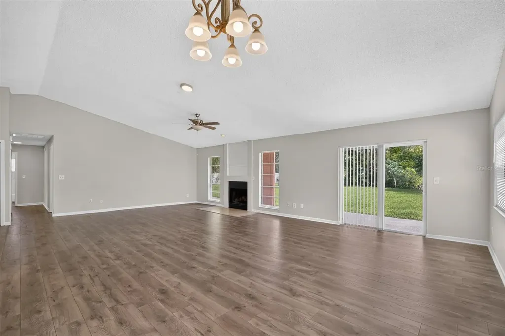 1206 Sail Way Valrico FL 33594
