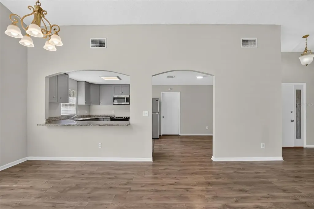 1206 Sail Way Valrico FL 33594