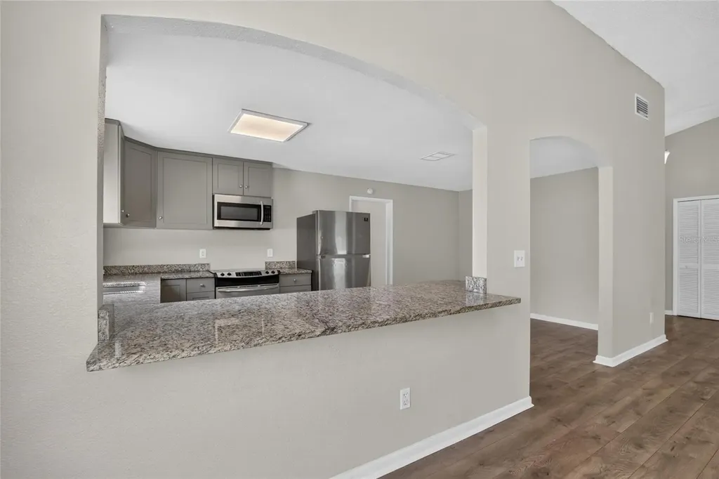 1206 Sail Way Valrico FL 33594