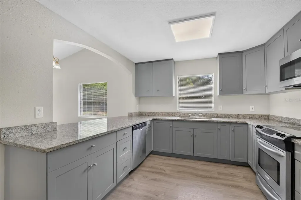 1206 Sail Way Valrico FL 33594