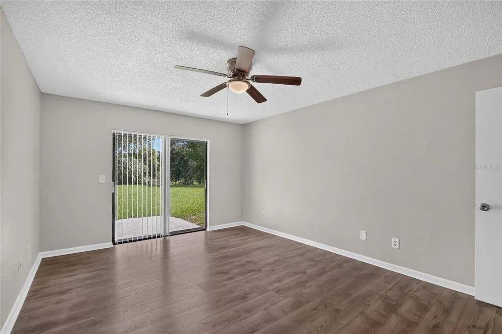 1206 Sail Way Valrico FL 33594