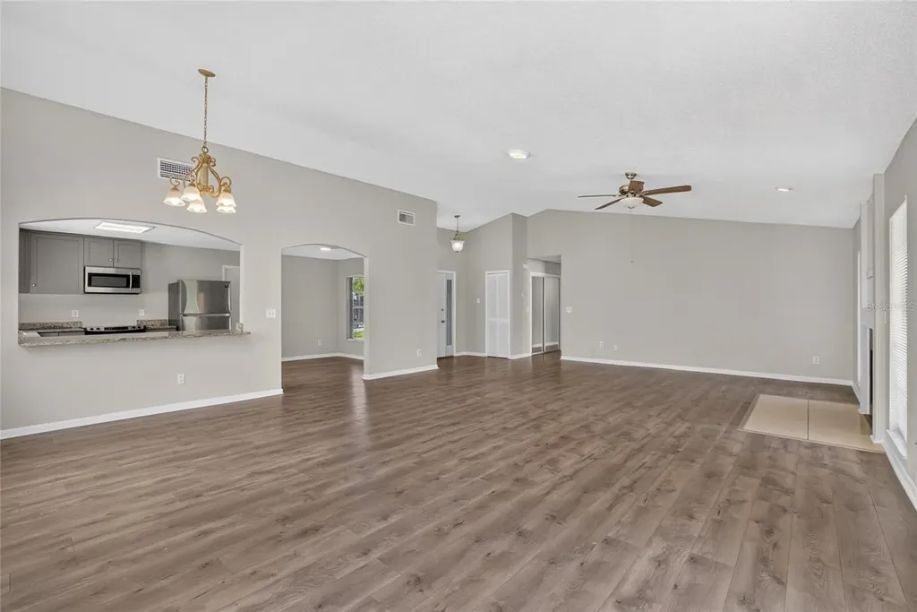 1206 Sail Way Valrico FL 33594