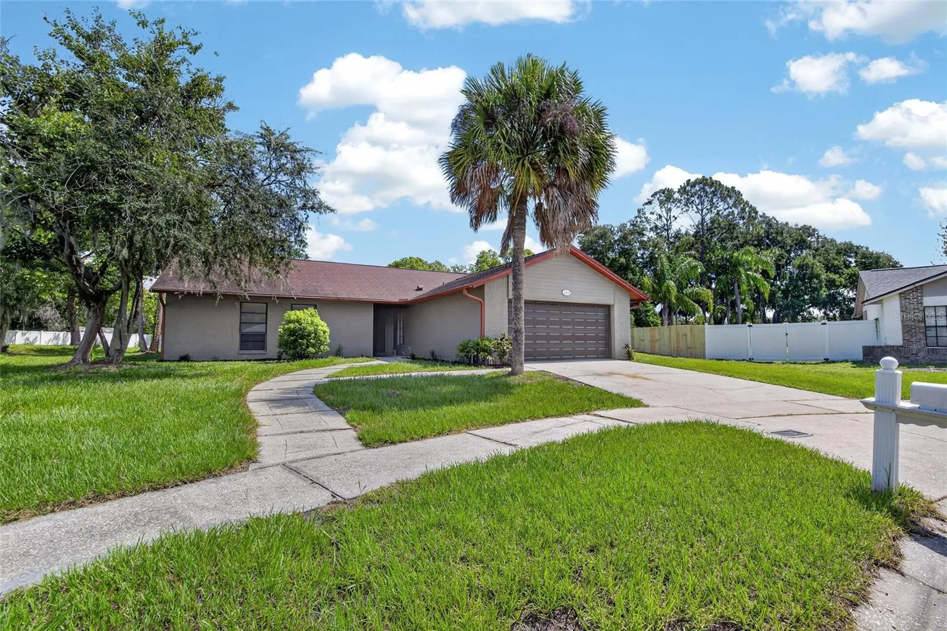 1206 Sail Way Valrico FL 33594