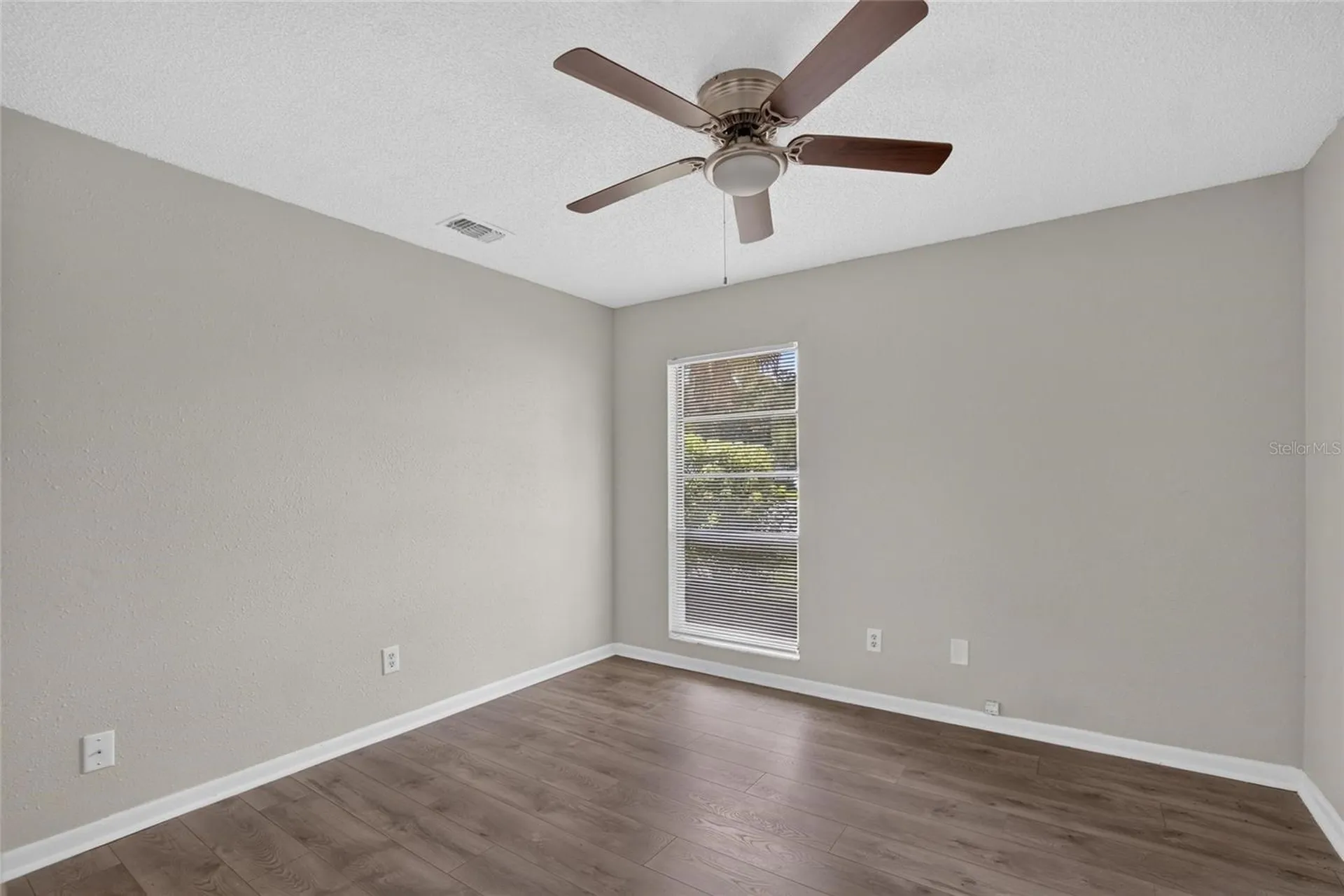 1206 Sail Way Valrico FL 33594