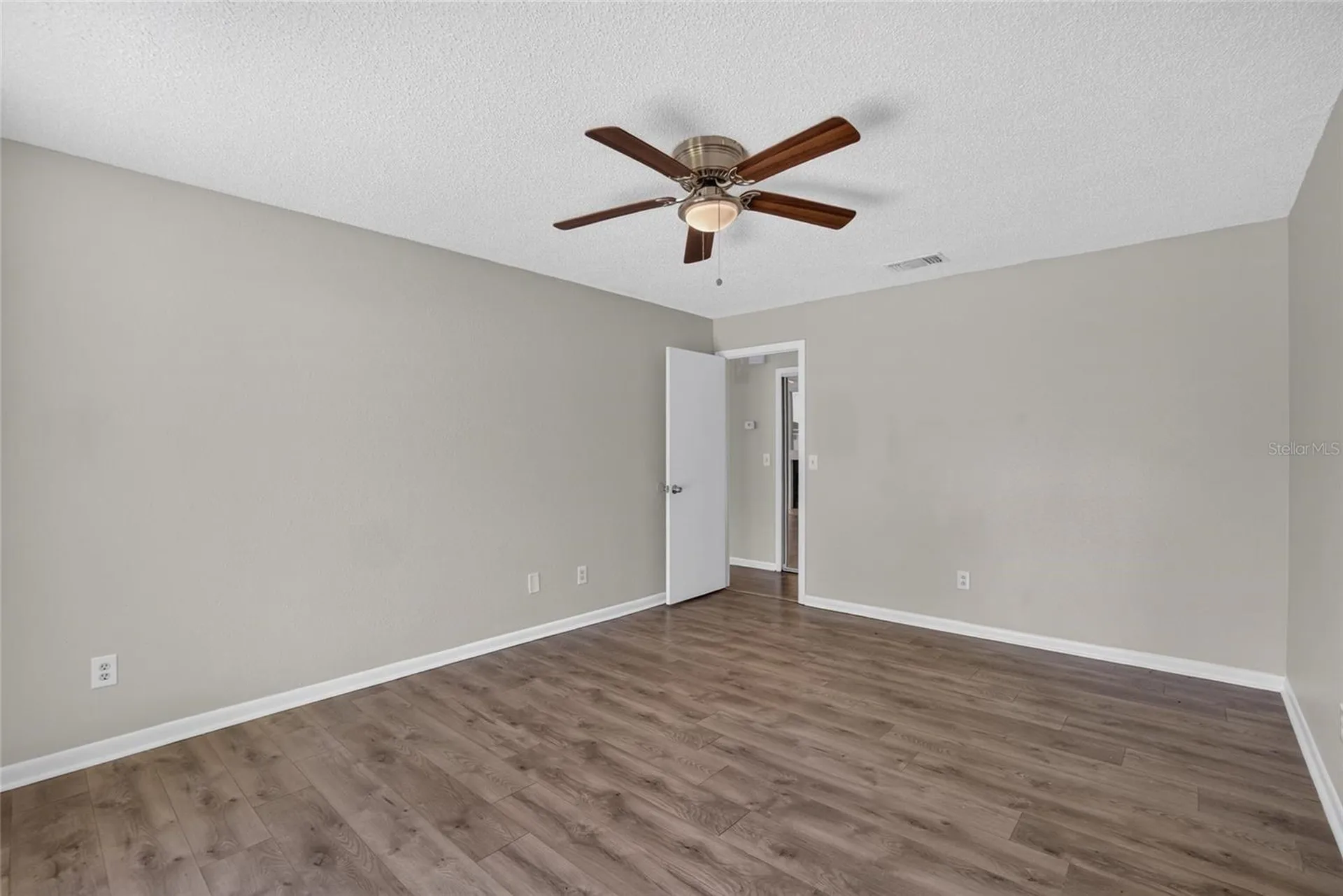 1206 Sail Way Valrico FL 33594