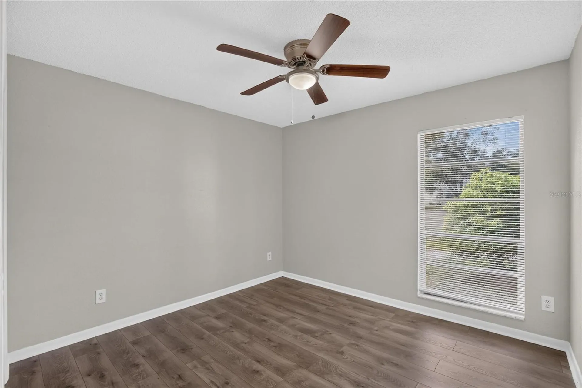 1206 Sail Way Valrico FL 33594