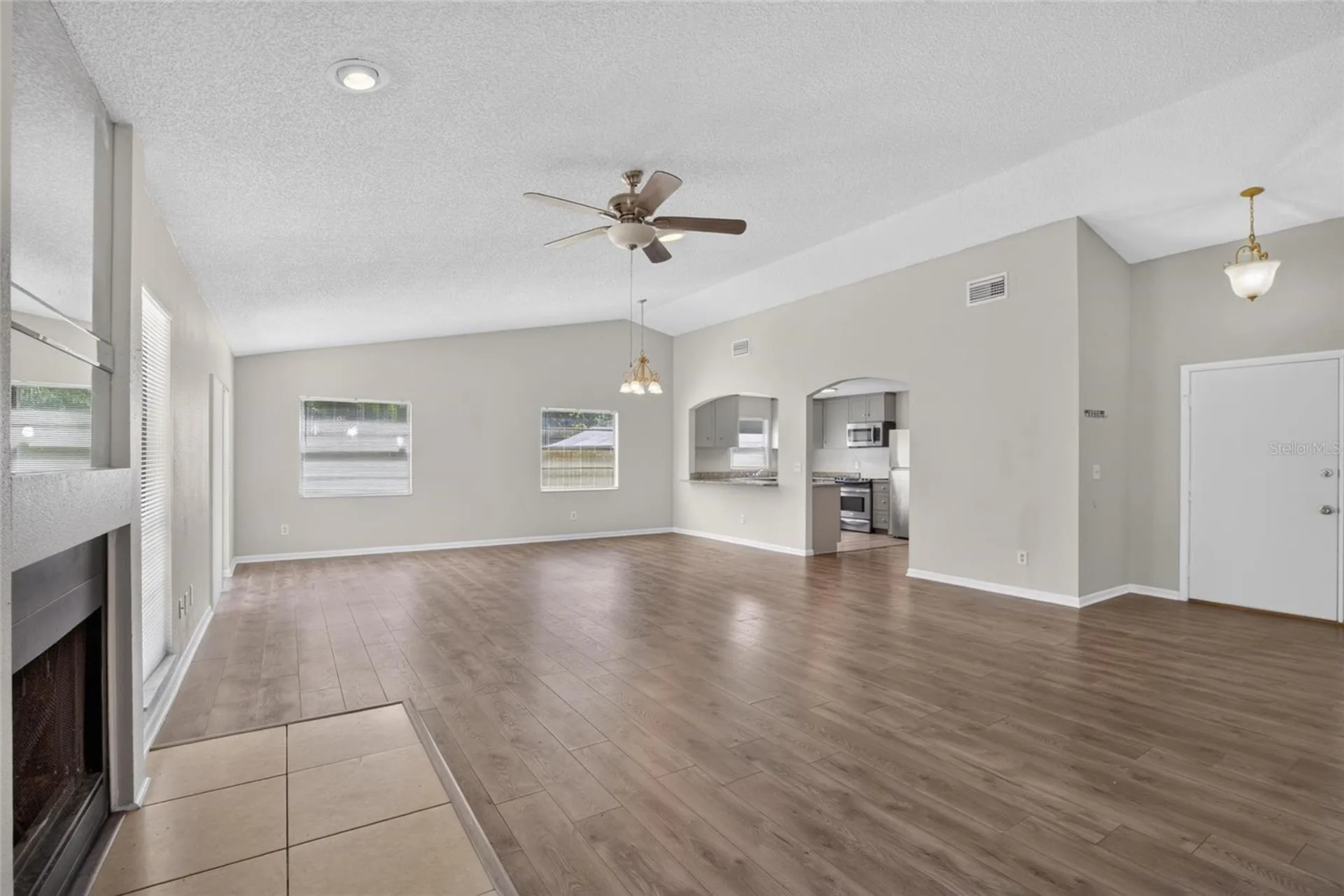 1206 Sail Way Valrico FL 33594