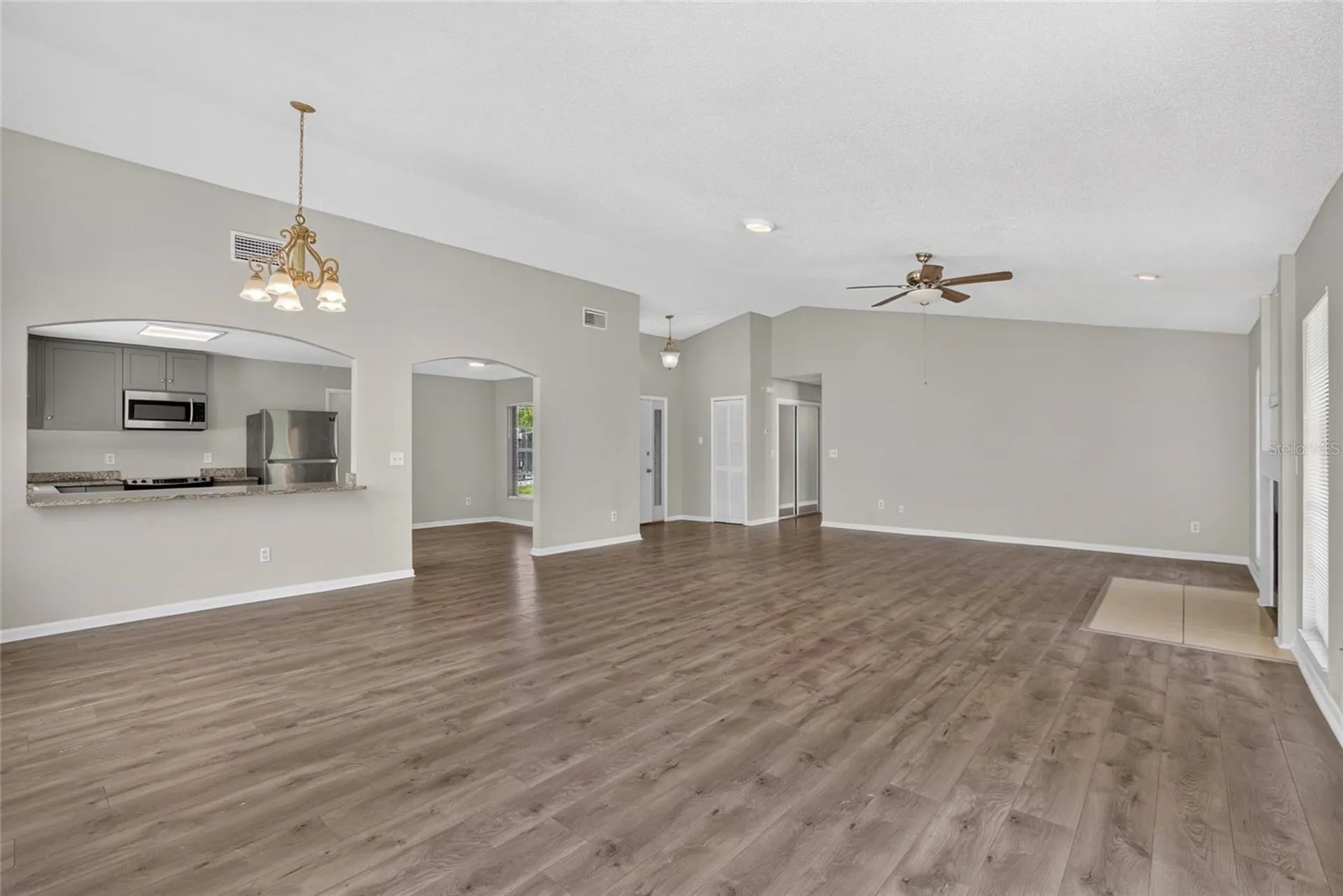 1206 Sail Way Valrico FL 33594