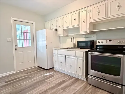 1851 50th Avenue N St Petersburg FL 33714