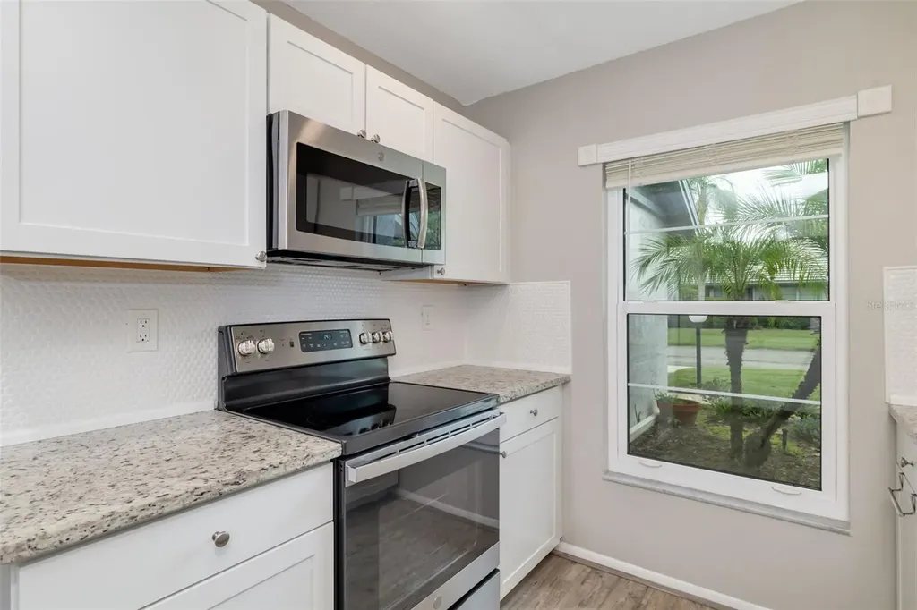 5355 Crestlake Boulevard Sarasota FL 34233