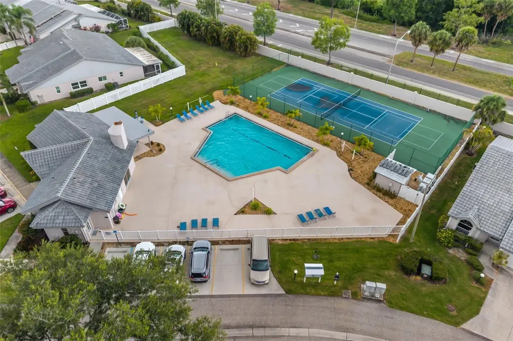 5355 Crestlake Boulevard Sarasota FL 34233