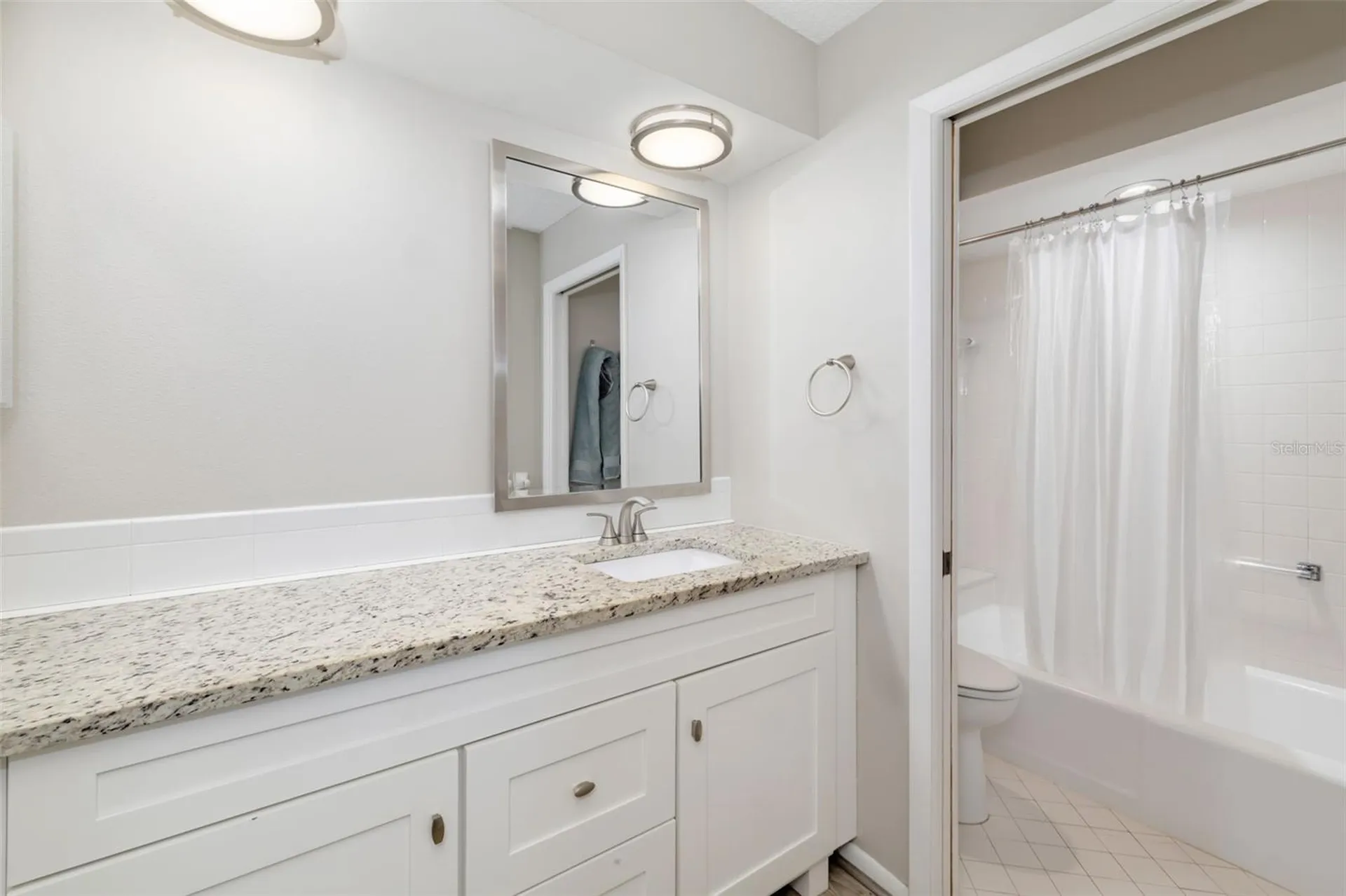 5355 Crestlake Boulevard Sarasota FL 34233