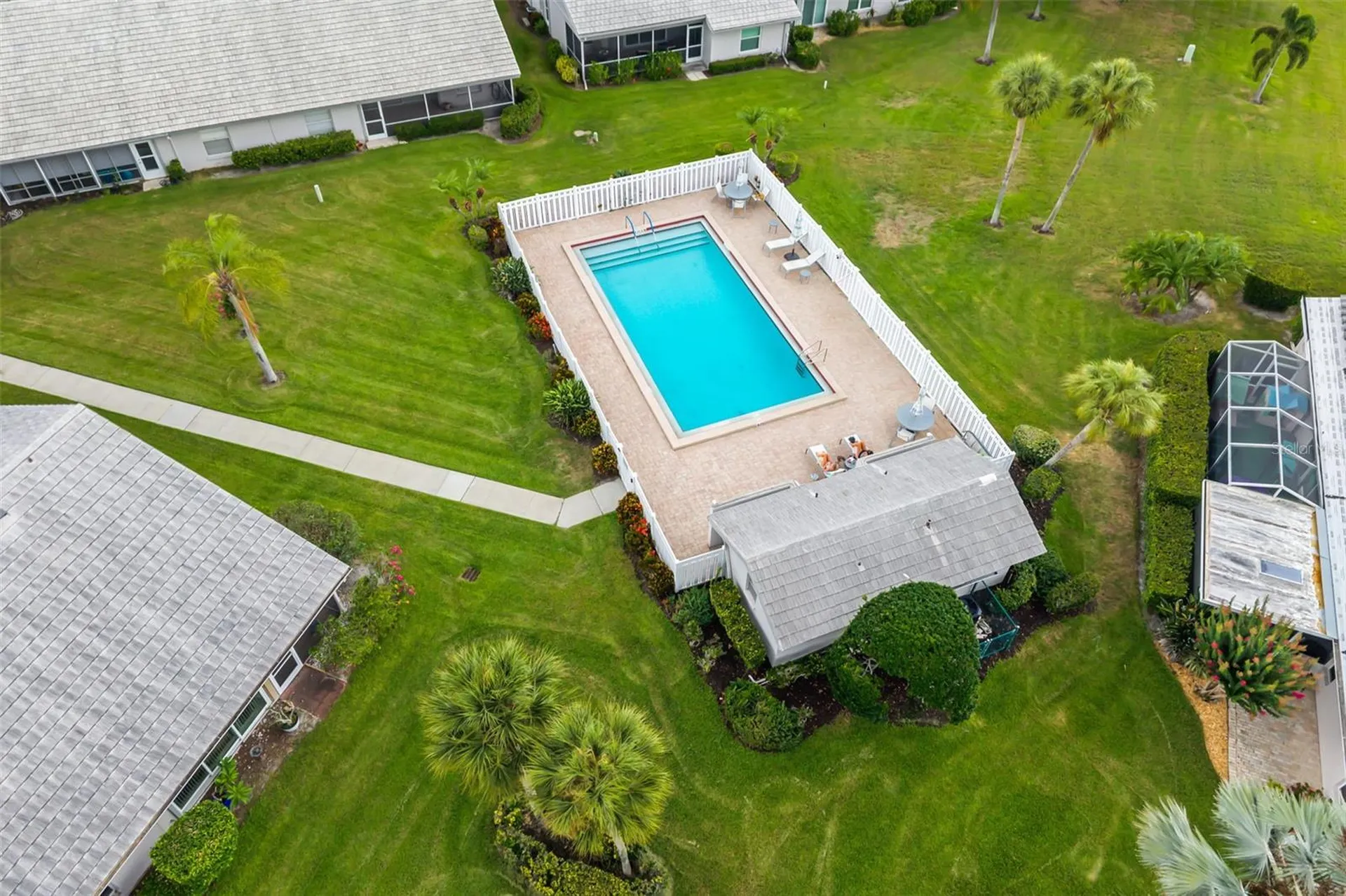 5355 Crestlake Boulevard Sarasota FL 34233