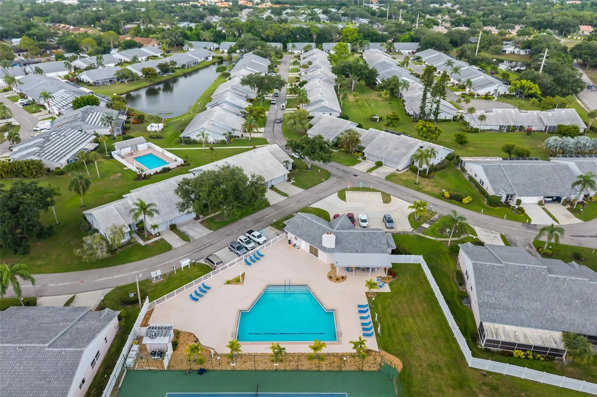 5355 Crestlake Boulevard Sarasota FL 34233