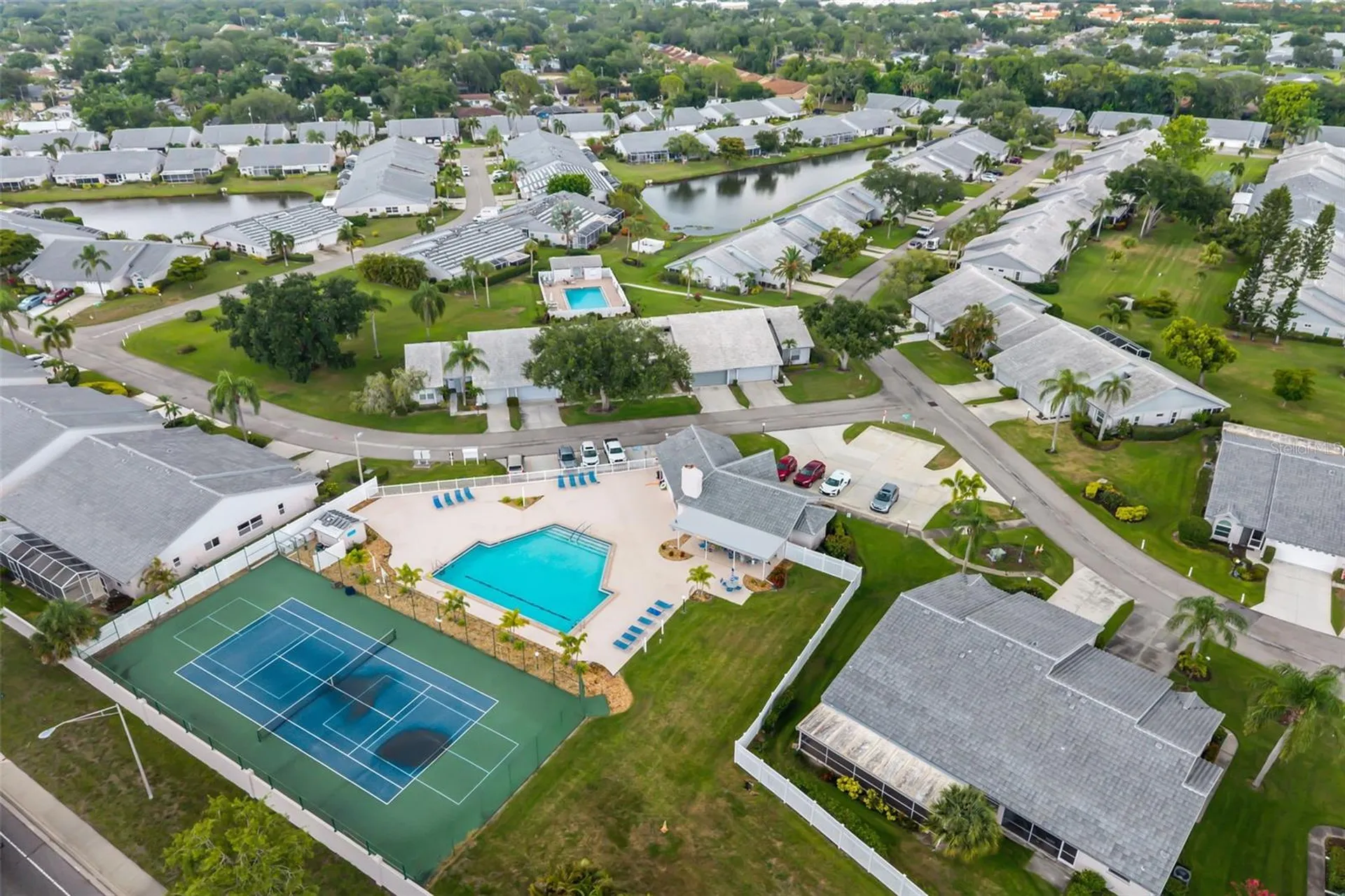 5355 Crestlake Boulevard Sarasota FL 34233